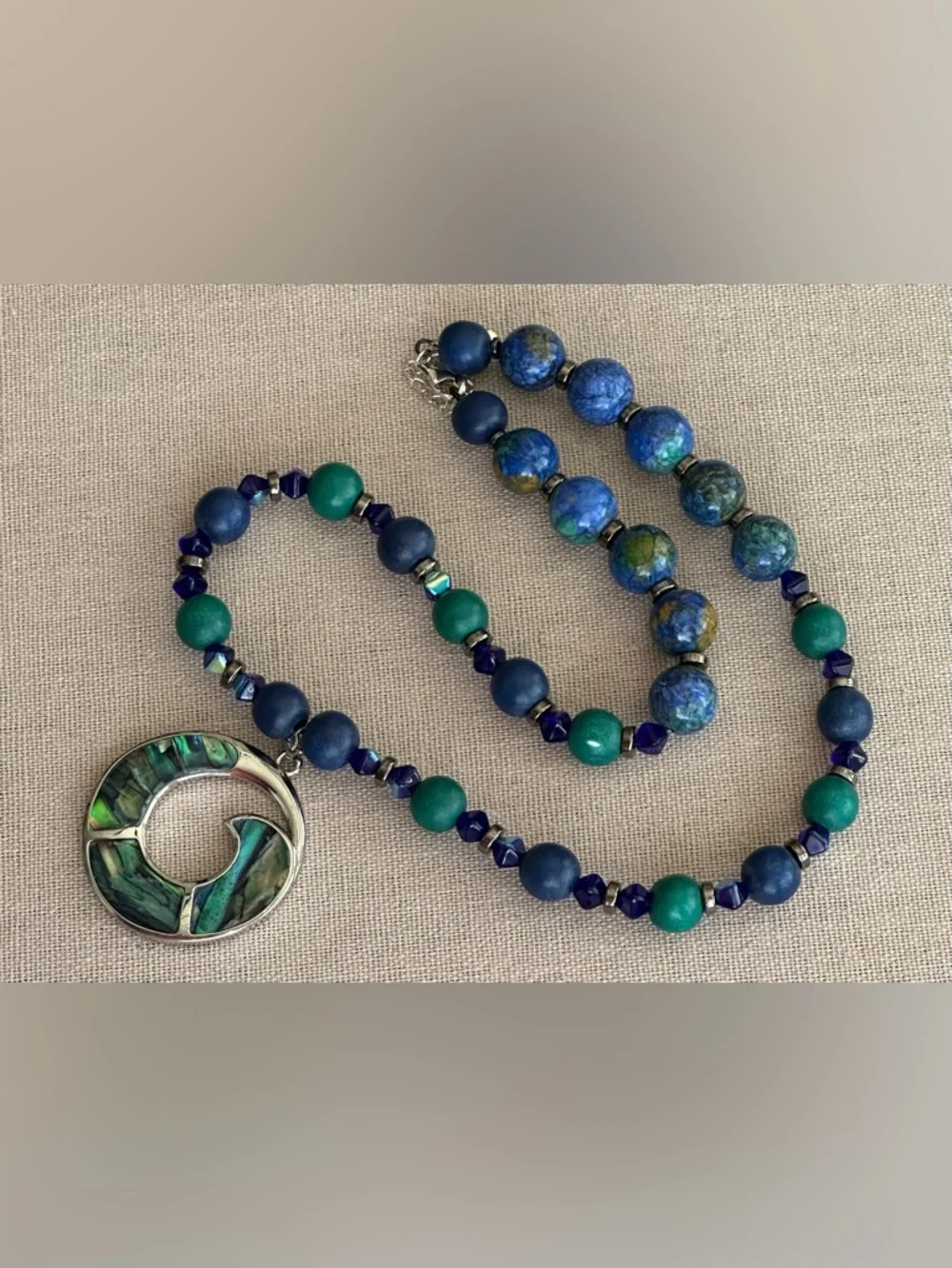 22 inch Abalone Shell bead necklace NWOT - Picture 1 of 15